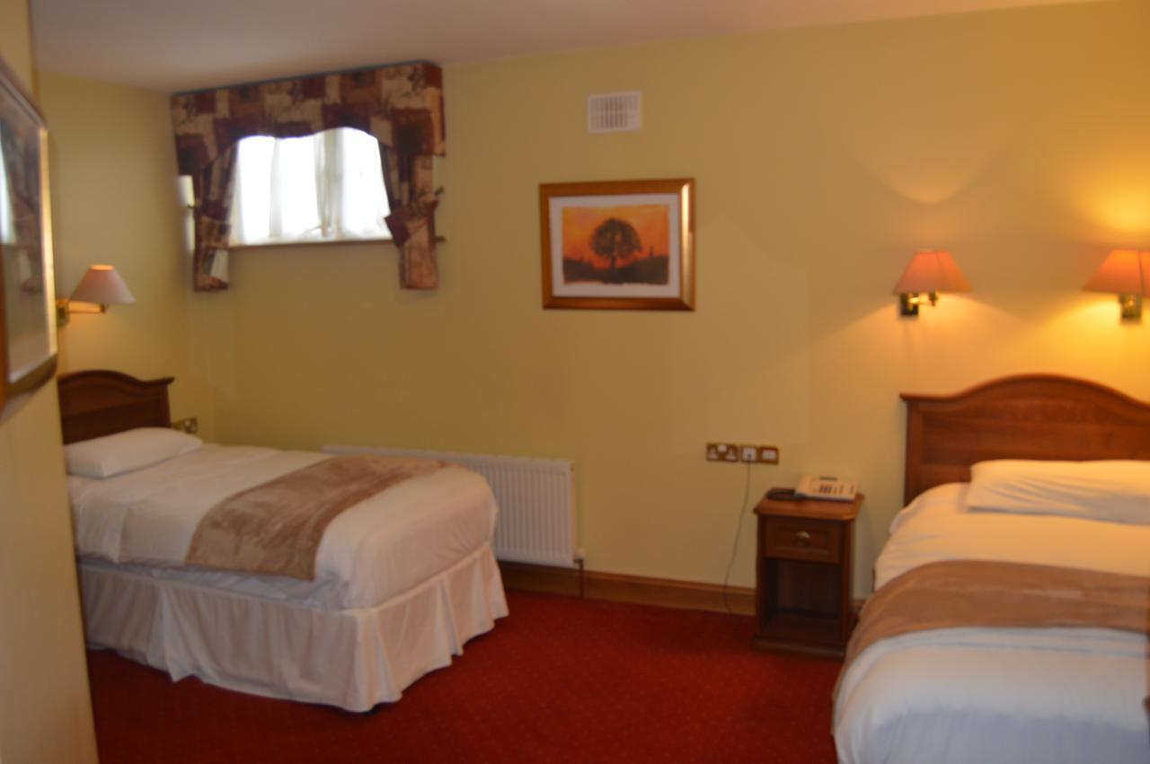 The Anglers Rest Hotel Headford Buitenkant foto