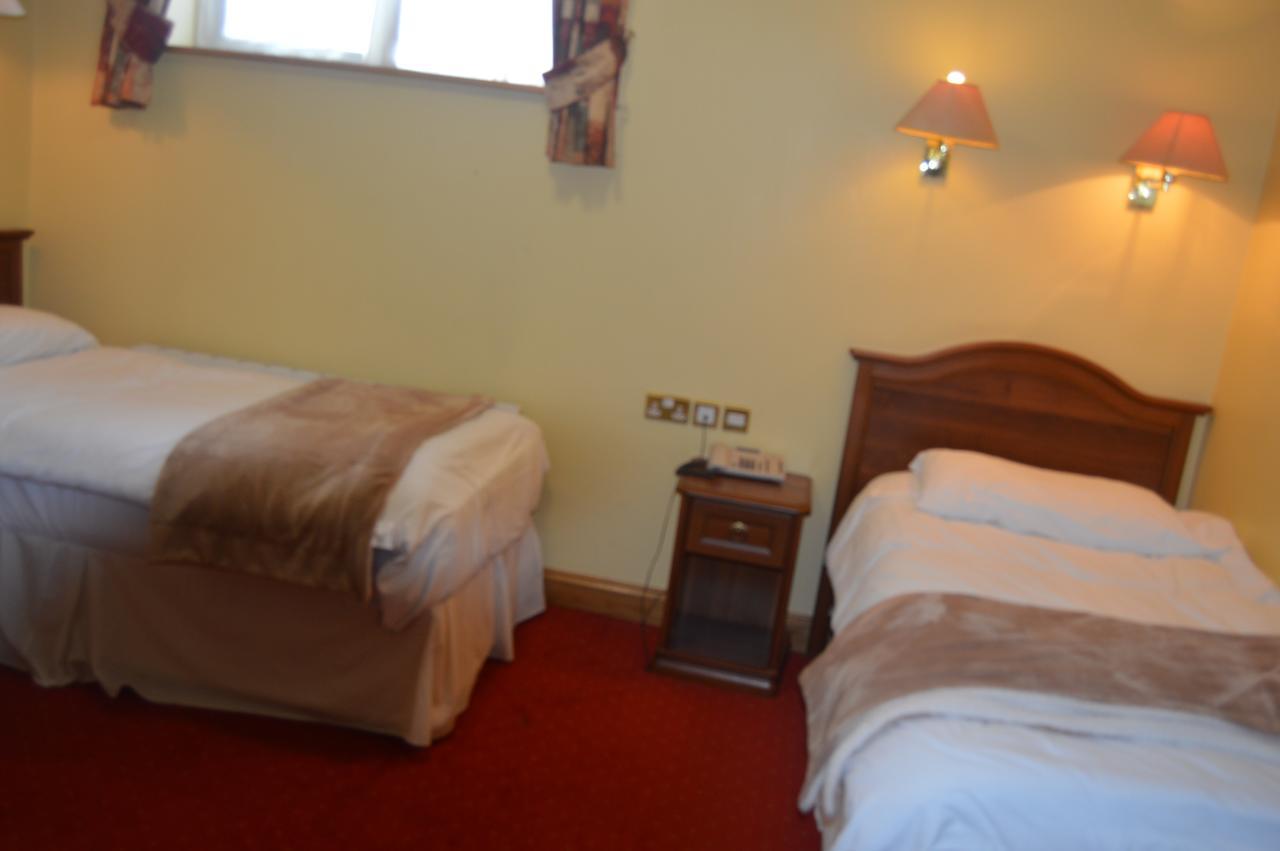 The Anglers Rest Hotel Headford Buitenkant foto